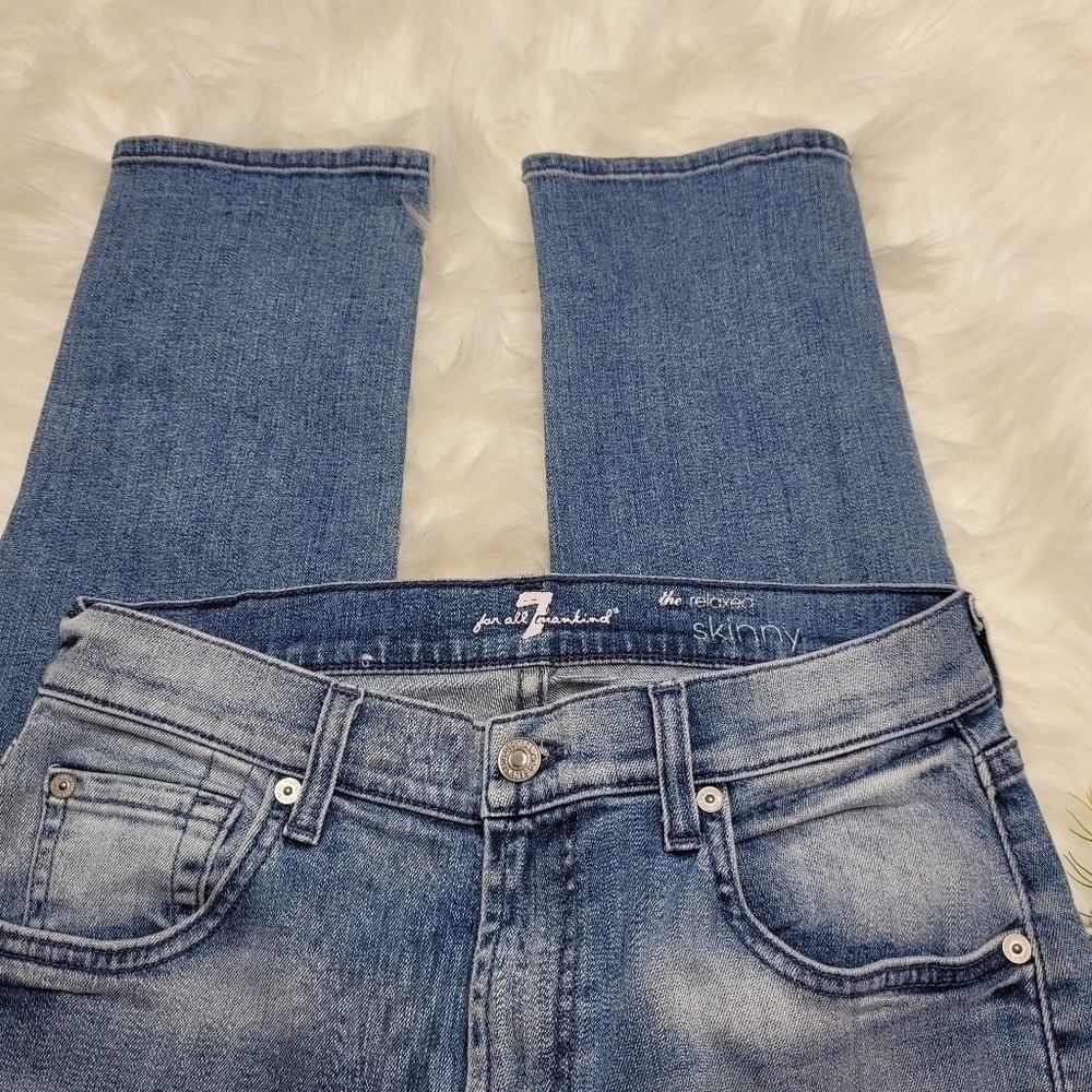 7 For All Mankind Relaxed Skinny in Light Blue Hue - Picture 9 of 14